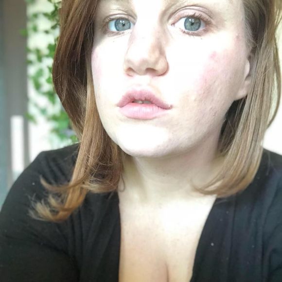 Meet your Posher, Sarah - Picture 1 of 1